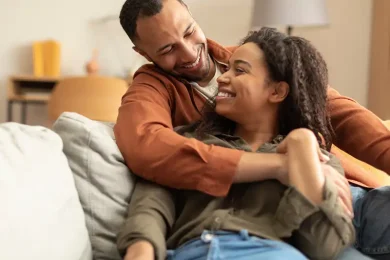 Intended parents and gestational carrier speaking with a surrogacy coordinator at Tandem Surrogacy.